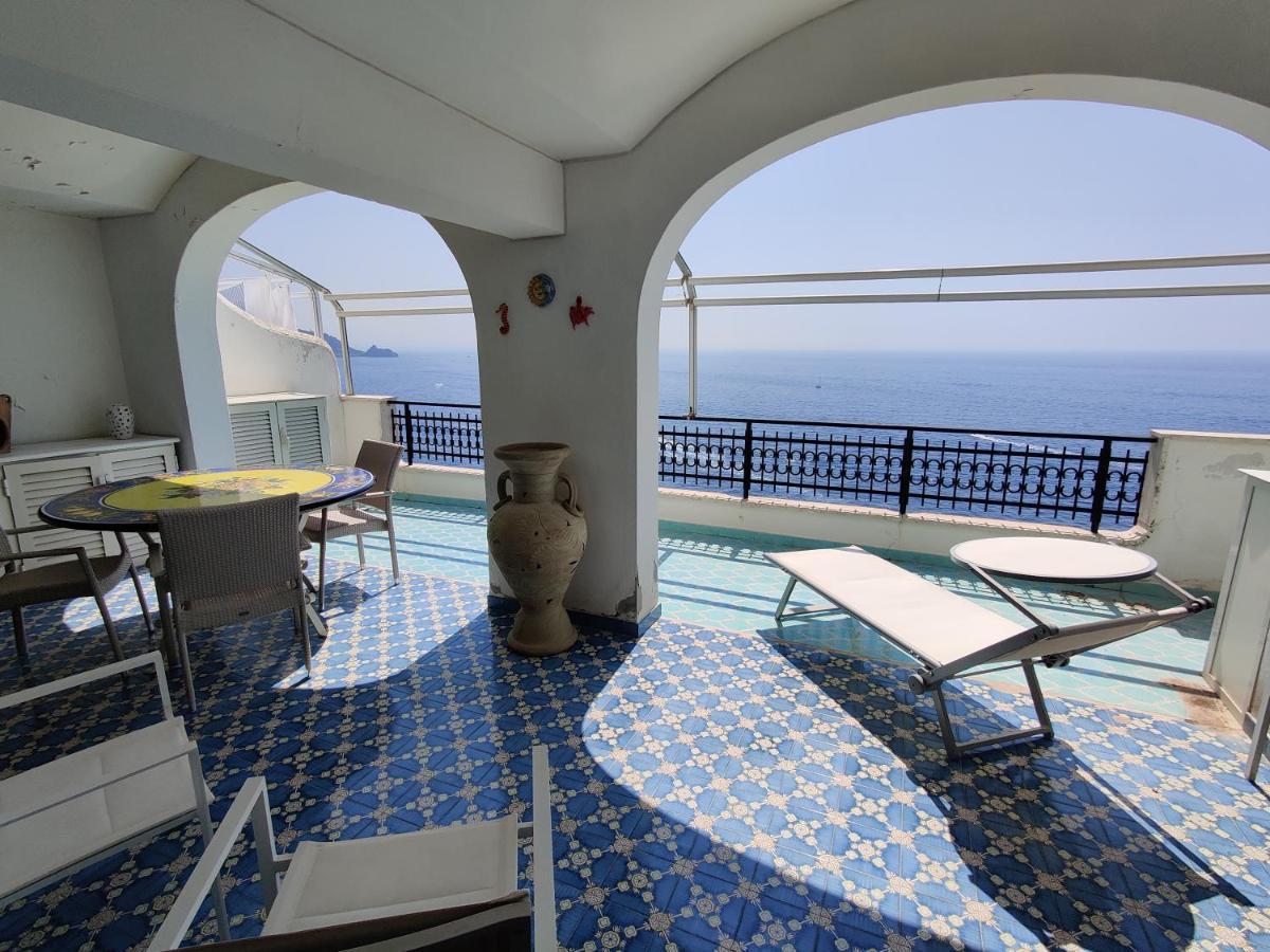 Casa La Scogliera Apartman Praiano Kültér fotó